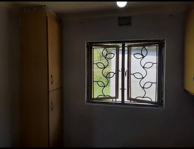 2 BEDROOM PROPERTY TO RENT IN UMLAZI W